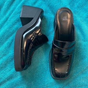 wild favle chunky mules